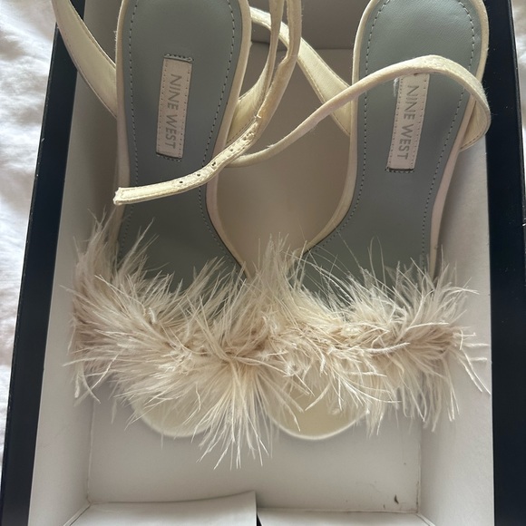 Nine West Milano heels new in box - Picture 3 of 3